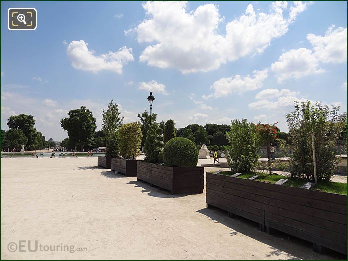 SE wooden plant pots Fer a Cheval area Jardin Tuileries