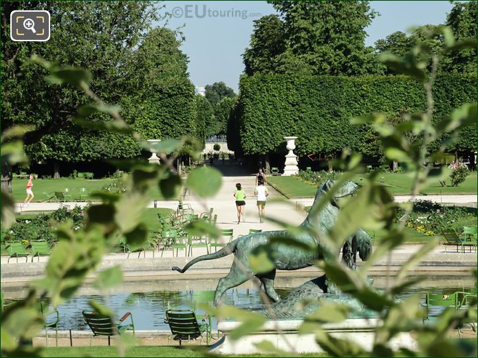 View NW over Vivier Sud in Grand Carre of Tuileries Gardens