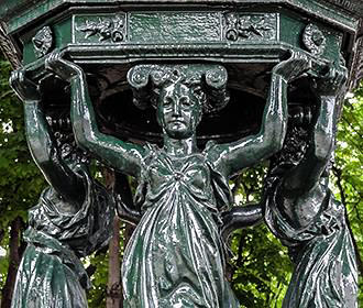 Wallace Fountain statues