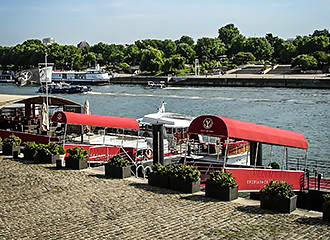 Yachts de Paris dock