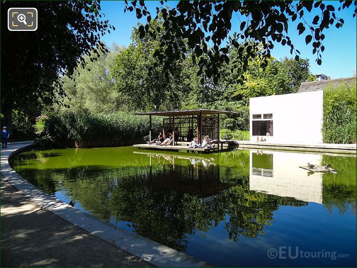 Agence Parisienne du Climat water gazebo