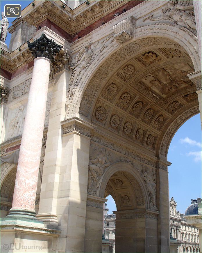 Arc de Triomphe du Carrousel with column and arch
