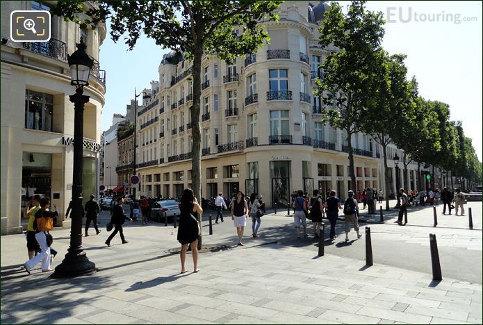 Avenue des Champs Elysees