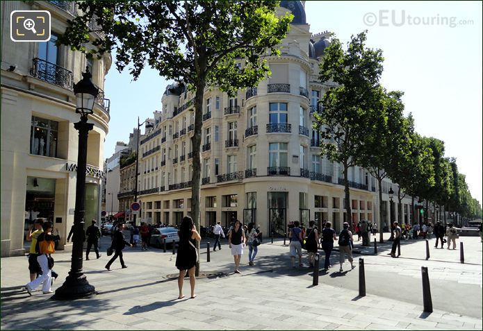 Tree lined historical Avenue des Champs Elysees