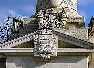 Base of coloumn with Pars crest at Barriere du Trone