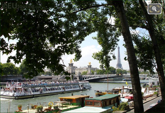 Bateaux Mouches sightseeing cruise boat