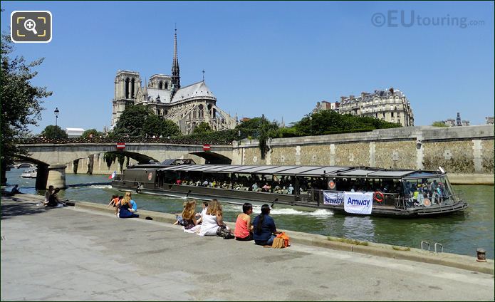 Bateaux Parisiens boat Onyx