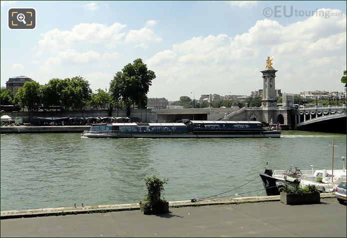 Bateaux Parisiens boat on River Seine