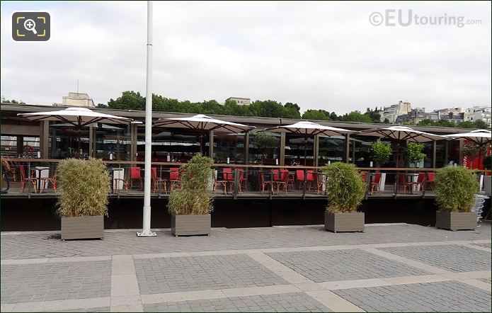 Bateaux Parisiens Bistro on River Seine