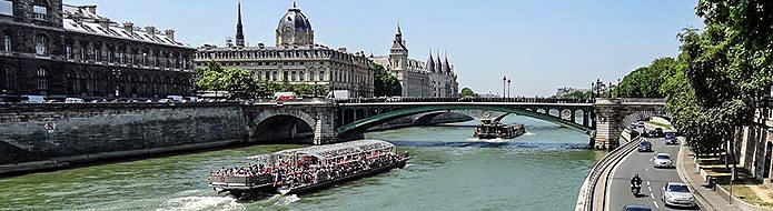 Cruise with Bateaux Parisiens