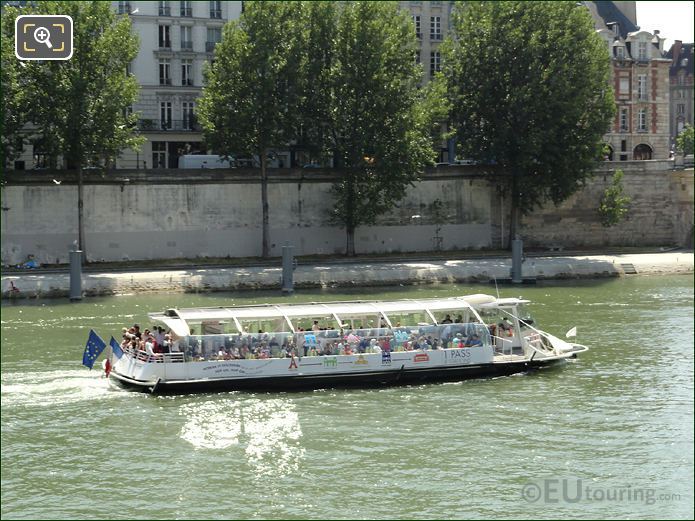 Glass covered Batobus water bus service