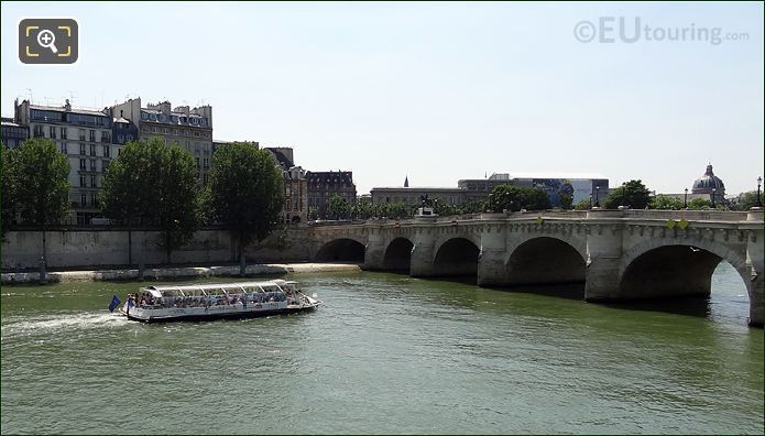 Batobus trimaran boat by Pont Neuf