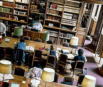 Bibliotheque de l’Arsenal tables and chairs