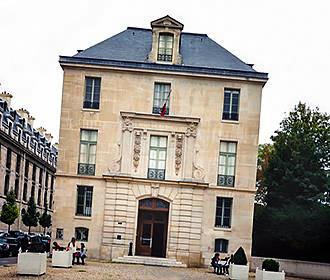 Bibliotheque de l’Arsenal building