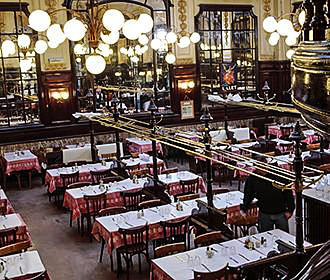 Bouillon Chartier tables