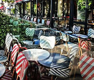 Cafe Francais outside tables