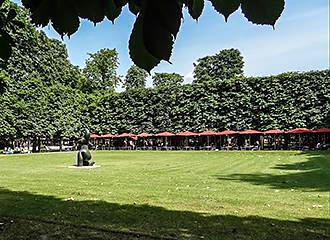 Cafe Renard Tuileries Gardens