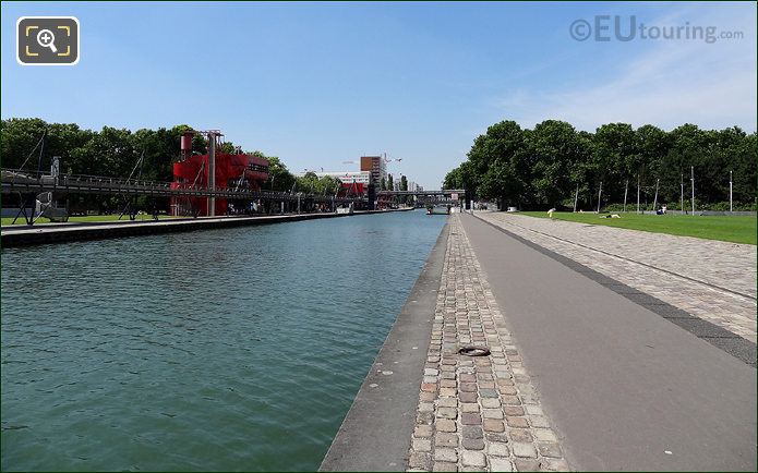 Morring ring along Canal de l'Ourcq