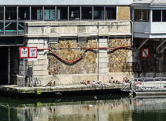 Canal Saint-Martin tunnel entrance