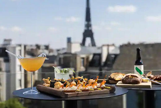 Canopy by Hilton Paris Trocadero food service