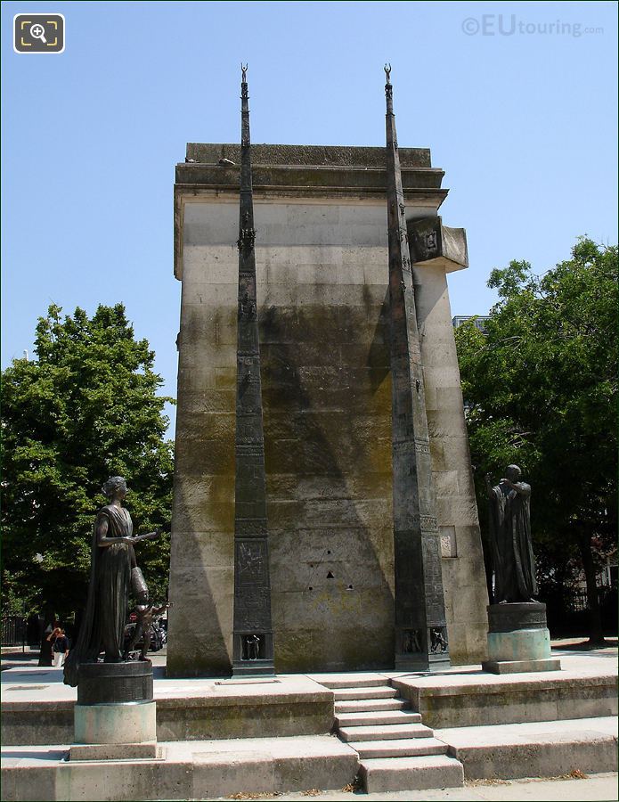 Monument des Droits de l'Homme Champ de Mars