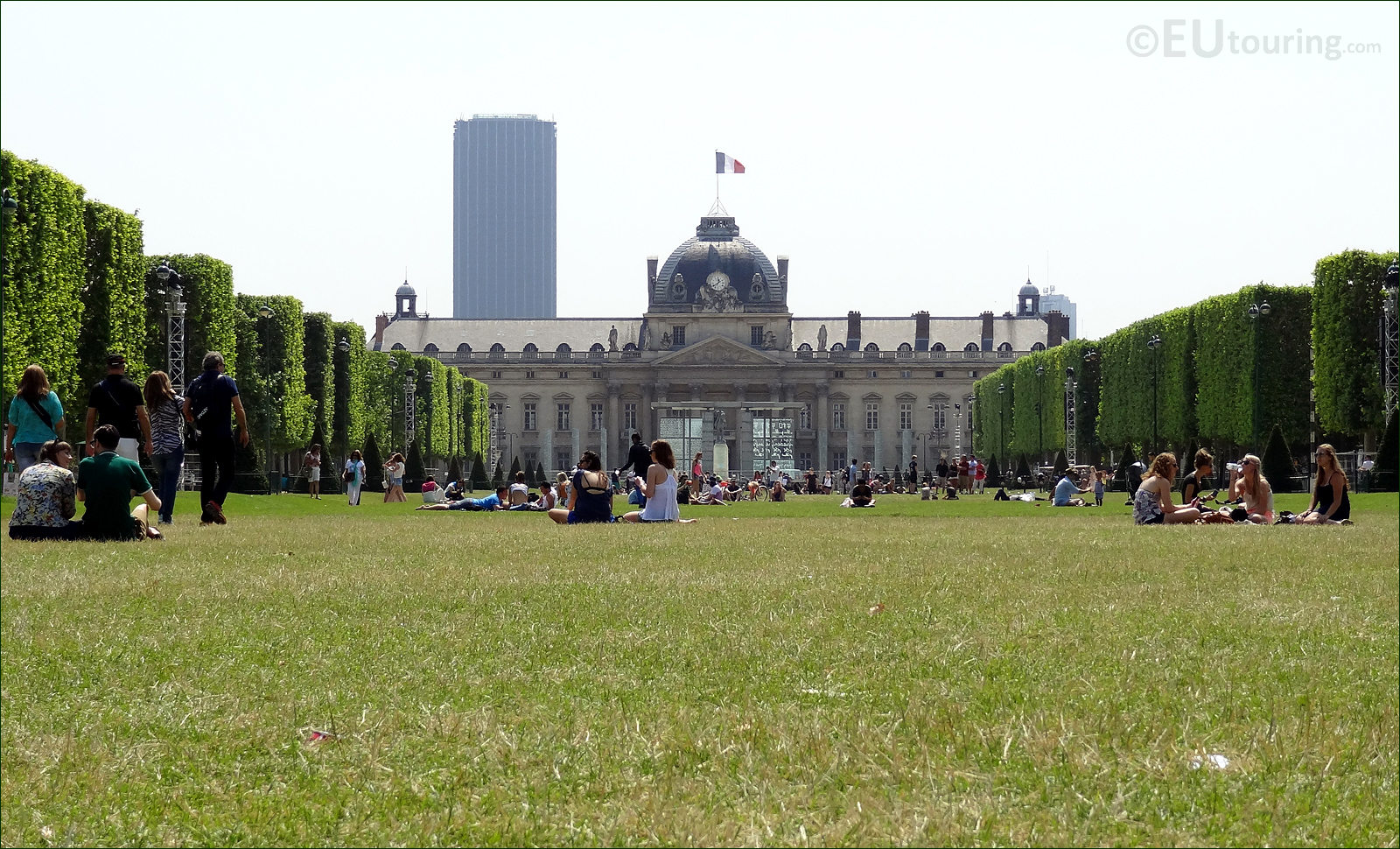 Parc du Champ-de-Mars • Paris je t'aime - Tourist office