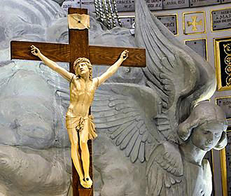 Crucifix inside Chapelle Notre Dame de la Medaille Miraculeuse