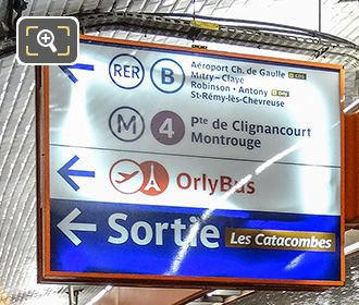 Charles de Gaulle airport RER B sign