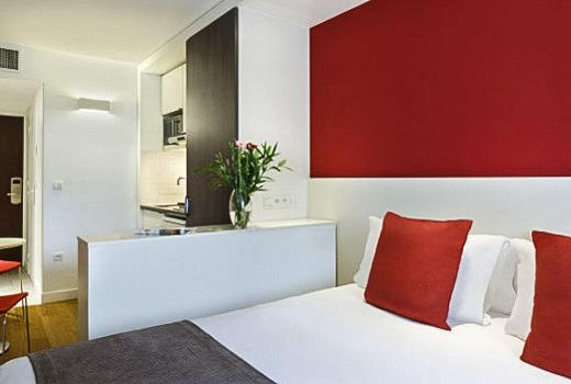 Citadines Maine Montparnasse Paris bedroom apartment