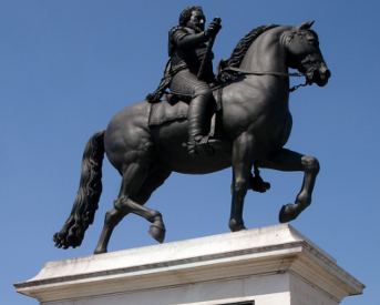 Images of Equestrian Statue King Henri IV