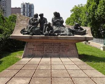 Images of Monument des Martyrs Juifs du Velodrome d'Hiver