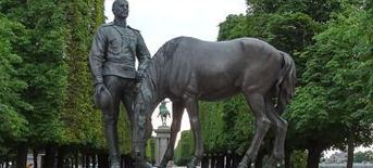 Images of Monument in Memory of Russian Expeditionary Force