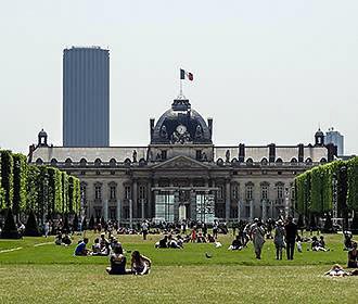 Ecole Militaire northern facade