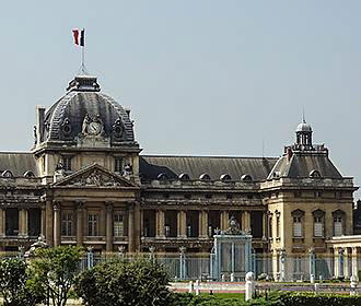 Ecole Militaire pavillions