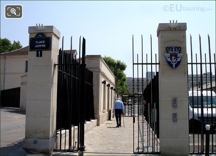 Ecole Militaire, 1 Place Joffre, Paris