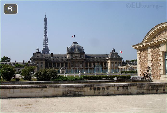 Ecole Militaire and guard house