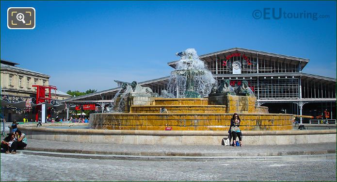 Fontaine aux Lions de Nubie and Grande Halle