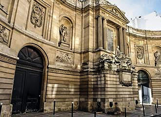 Fontaine des Quatre-Saisons facade