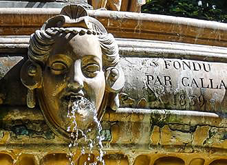 Fontaine Louvois mascaron