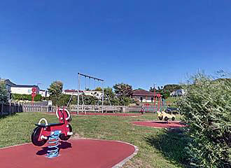 Camping Municipal La Falaise playground