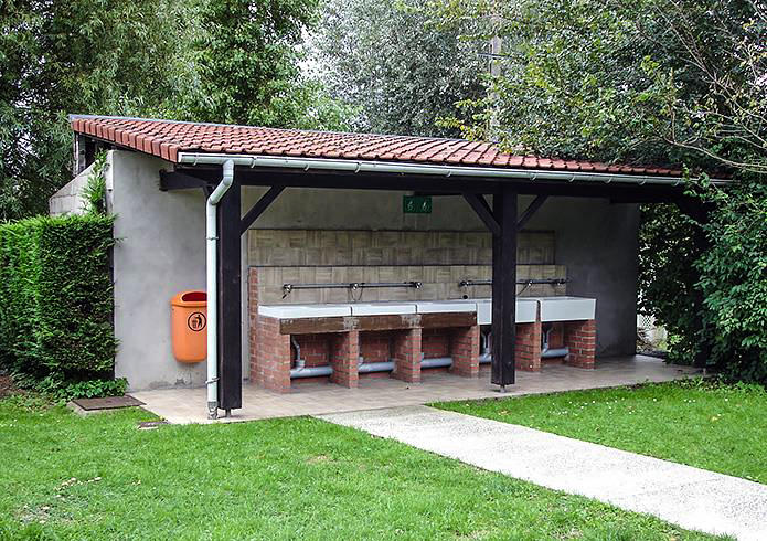 Camping Perroquet Campsite Washing Facilities