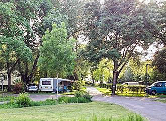 Camping Hortus, L’Ile du Chateau caravan pitches