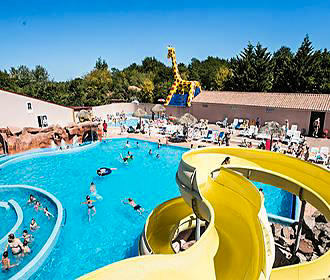 Camping la Guyonniere swimming complex