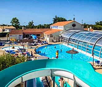 Camping Le Domaine De Beaulieu swimming complex