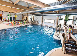 Camping Le Fief indoor pool