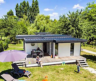 Camping Chateau des Marais chalets