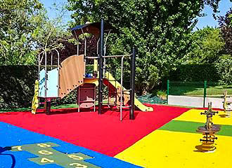 Camping l'Arada Parc playground