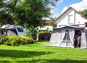 Camping le Port tent pitches