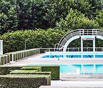 Le Bois Fleuri Campsite swimming pool