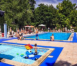 Au Bois Joli Campsite swimming pool